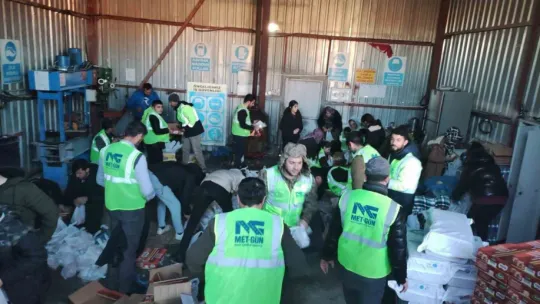 Körfezray şantiyesinde deprem şehitleri anıldı