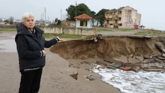 Korkutan kıyı erozyonu: Deniz 50 metre içeri girdi