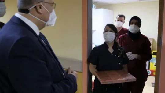 Korona savaşçılarına anneler günü sürprizi!