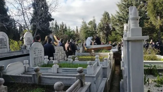 Koronaya yenik düşen polis memuru defnedildi!