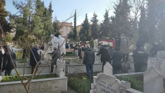 Koronaya yenik düşen polis memuru defnedildi!