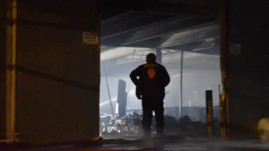 Kozmetik ürünleri fabrikasında korkutan yangın