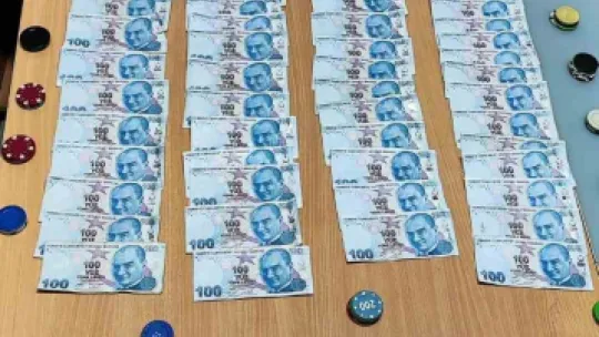 Kumarhaneye dönüşen eve polis baskını