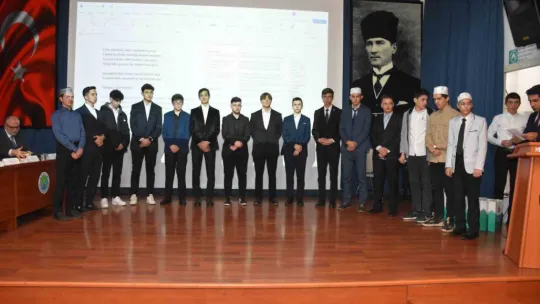 Kur'an-ı Kerim'i güzel okumak için yarıştılar