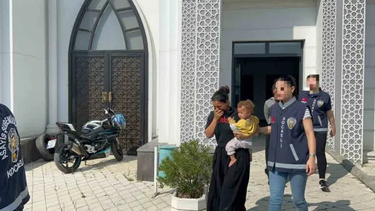Kuyumcudan 560 bin TL'lik ziynet eşyası çaldılar