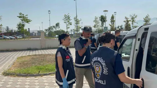 Kuyumcudan 560 bin TL'lik ziynet eşyası çaldılar