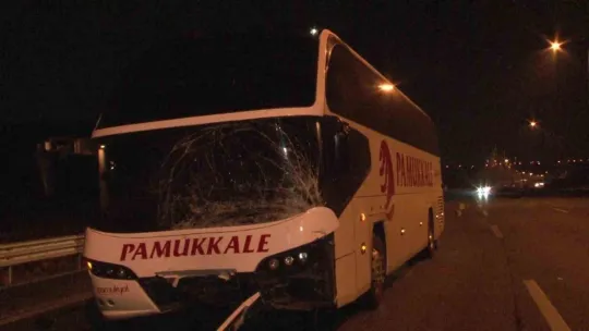 Kuzey Marmara Otoyolu'nda feci kaza: 2'si ağır 3 yaralı