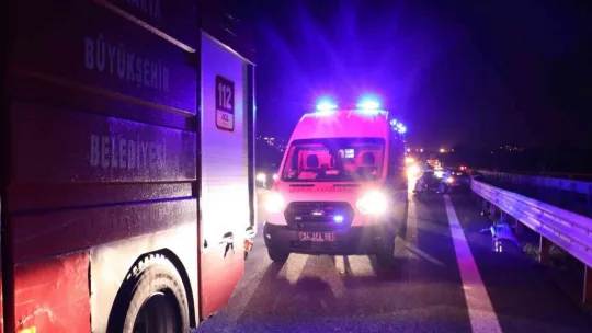 Kuzey Marmara Otoyolu'nda iki otomobil çarpıştı: 5 yaralı