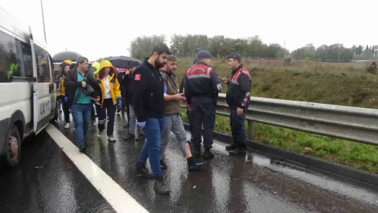 Kocaeli'de korkunç kaza: 13 yaralı