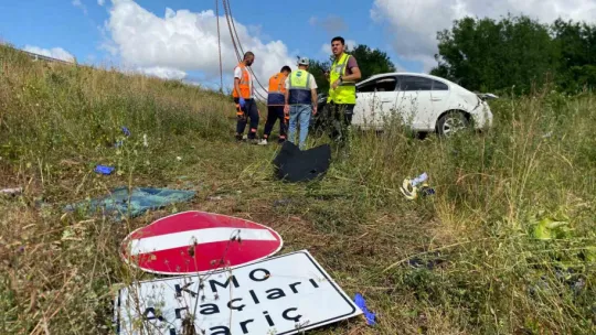 Kuzey Marmara Otoyolu'nda otomobil şarampole uçtu: 8 yaralı