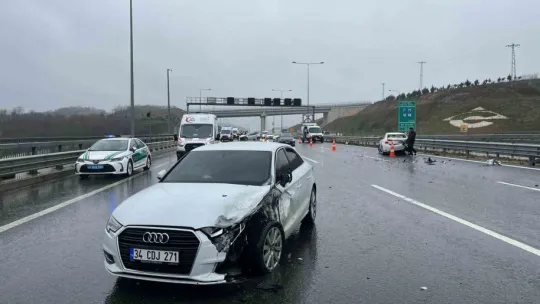 Kuzey Marmara Otoyolu'nda zincirleme kaza: 5 yaralı