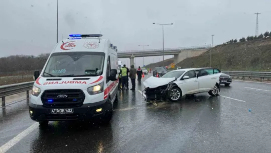 Kuzey Marmara Otoyolu'nda zincirleme kaza: 5 yaralı