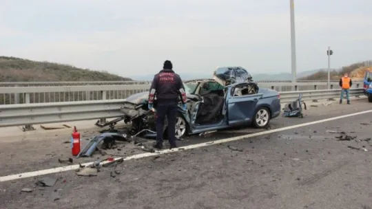Kuzey Marmara Otoyolu'nda ölümle sonuçlanan feci kaza