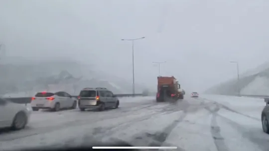 Kuzey Marmara otoyolunda yoğun kar yağışı