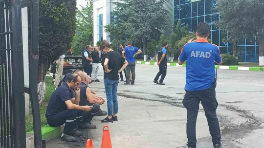 Makine arızalandı: 13 işçi dumandan etkilendi
