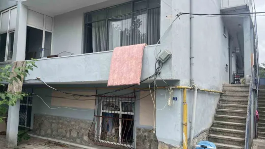 Leğende banyo yapan çocuklara elektrik çarptı