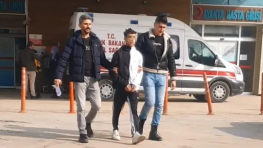 Manavdan hırsızlık yapan 2 çocuk yakalandı
