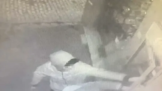 Manavdan hırsızlık yapan 2 çocuk yakalandı
