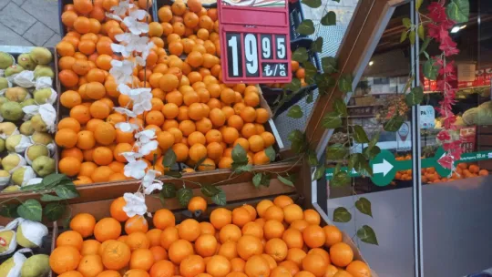 Markette 30, pazarda 10 lira