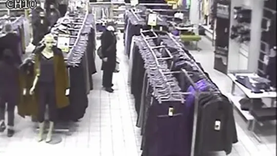Marketteki dehşet anları kamerada
