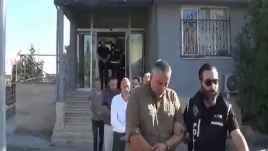 Matbaa kurup sahte dolar basıyorlardı: 6 şüpheli tutuklandı