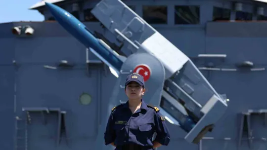 Mavi Vatan'da kadın nöbeti