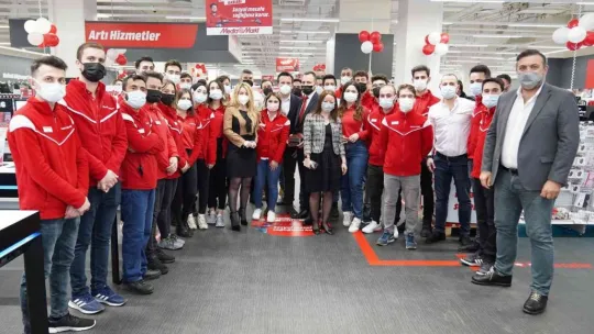 MediaMarkt İzmit'te yeni mağaza açtı