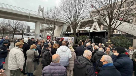 Meslektaşları Uğur Mumcu'yu ölümünün 33. yılında andı