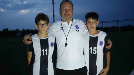 Messi ve Ronaldo hayaliyle sahaya çıkıyorlar