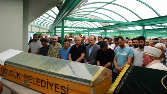 Metruk evdeki göçükte ölen 15 yaşındaki Ömer Faruk son yolculuğuna uğurlandı