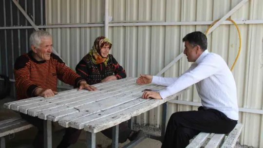 Mevsimlik aşklara inat yarım asrı aşkındır birlikteler