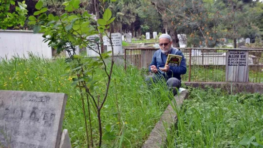 Mezarlıklarda hüzünlü bayram arifesi