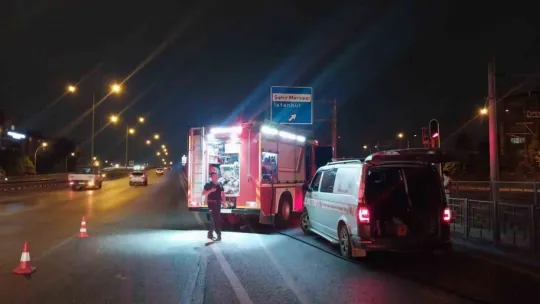 Seyir halindeki araçta korkutan yangın