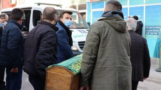 Mikserin çarptığı minik Zeynep son yolculuğuna uğurlandı!