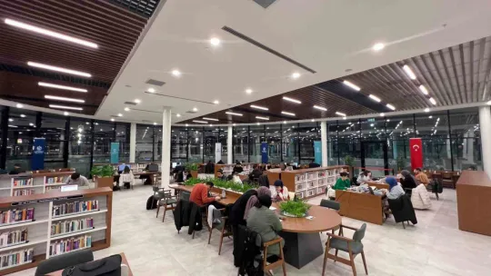 Millet Kütüphanesi'ne ilk günden ziyaretçi akını
