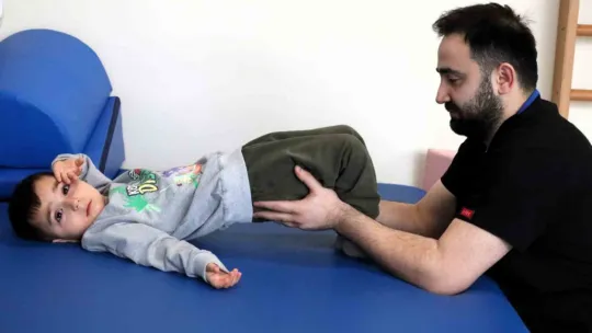 Minik Demir ilk adımları Gonca'da attı