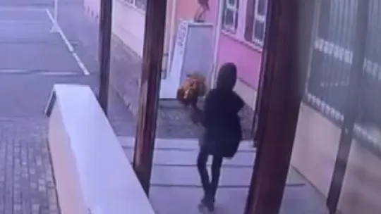 Minik öğrenci Atatürk'ün Öğretmenler Günü'nü böyle kutladı