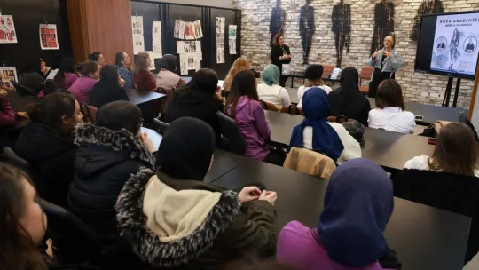 Modaya yön verenler gençlere cesaret aşıladı
