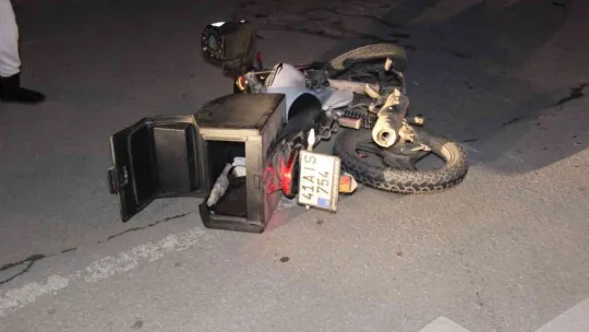 Motosiklet ile otomobil çarpıştı: 1 yaralı