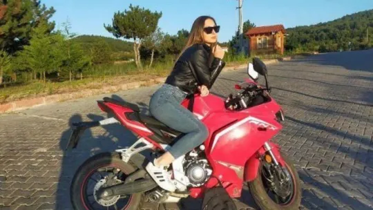 Motosiklet kazasında ağır yaralanan genç kızdan acı haber