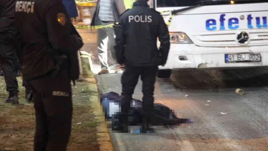 Sürücünün öldüğü feci kaza kamerada