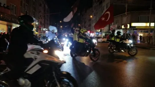 Motosiklet tutkunlarından Cumhuriyet Bayramı korteji!