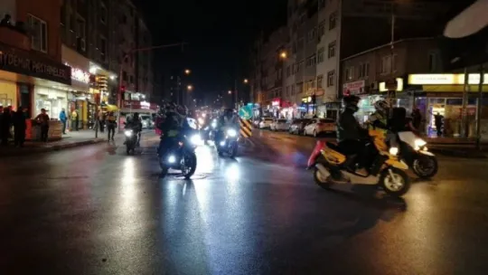 Motosiklet tutkunlarından Cumhuriyet Bayramı korteji!