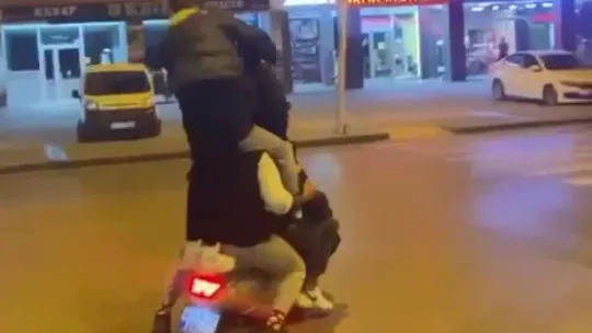 Motosiklete 5 kişi binen gençler hakkında yeni gelişme!