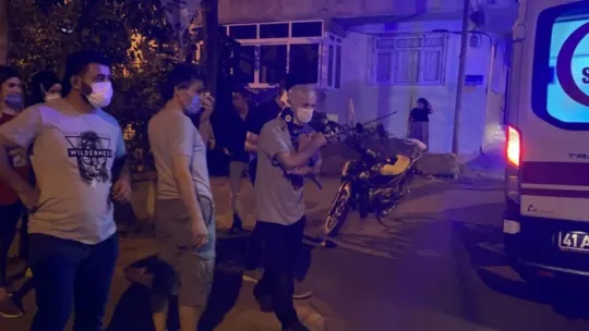 Motosikletin çarptığı yaşlı adam yaralandı