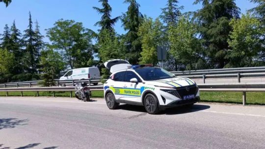 Motosikletten düşen sürücü yaralandı