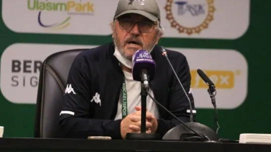 Mustafa Reşit Akçay: '1 puan altın değerindeyken 3 puan aldık'