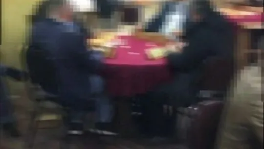 Ne virüse ne polise aldırdılar