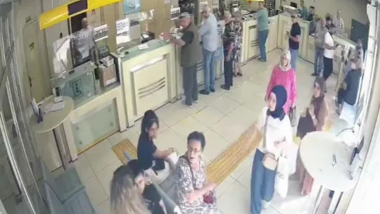 Nefesi kesilen çocuğun imdadına yetişti