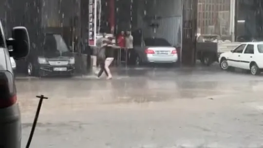Nemin bunalttığı Kocaeli'de sağanak etkili oldu